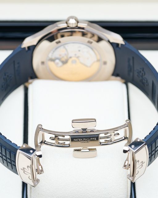 Patek Philippe Aquanaut 5168G-001 Image 7